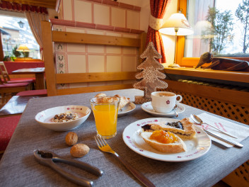 Breakfast at Hotel Vallée Blanche